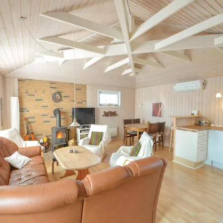 Three-bedroom Holiday In Dom wakacyjny Vinderup
