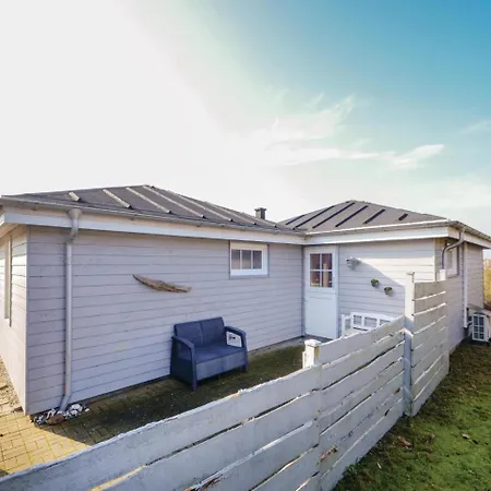 Three-bedroom Holiday In *